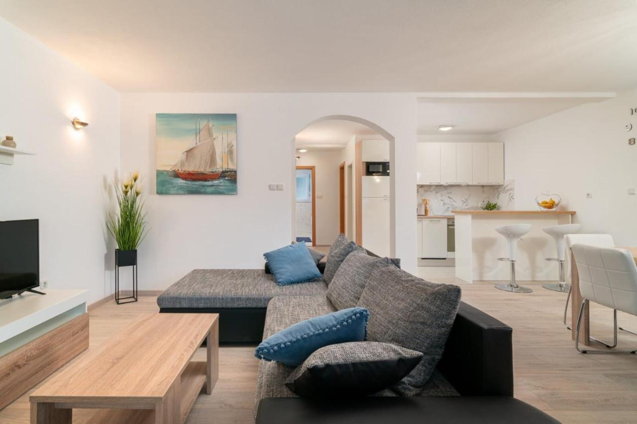Villa A Marina Exteriör bild